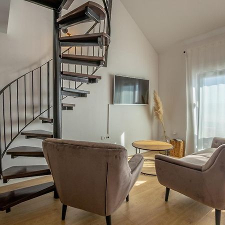 Apartman Rojo Omis Exterior photo