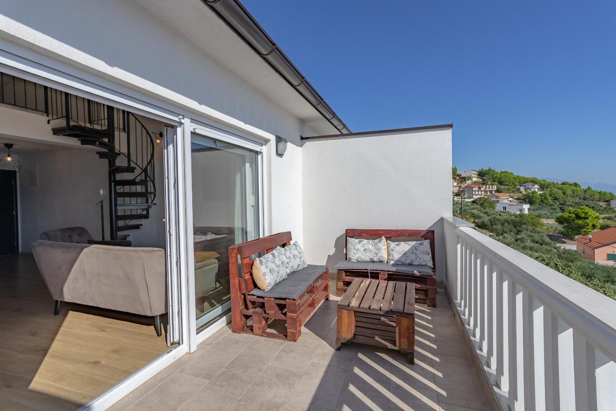Apartman Rojo Omis Exterior photo