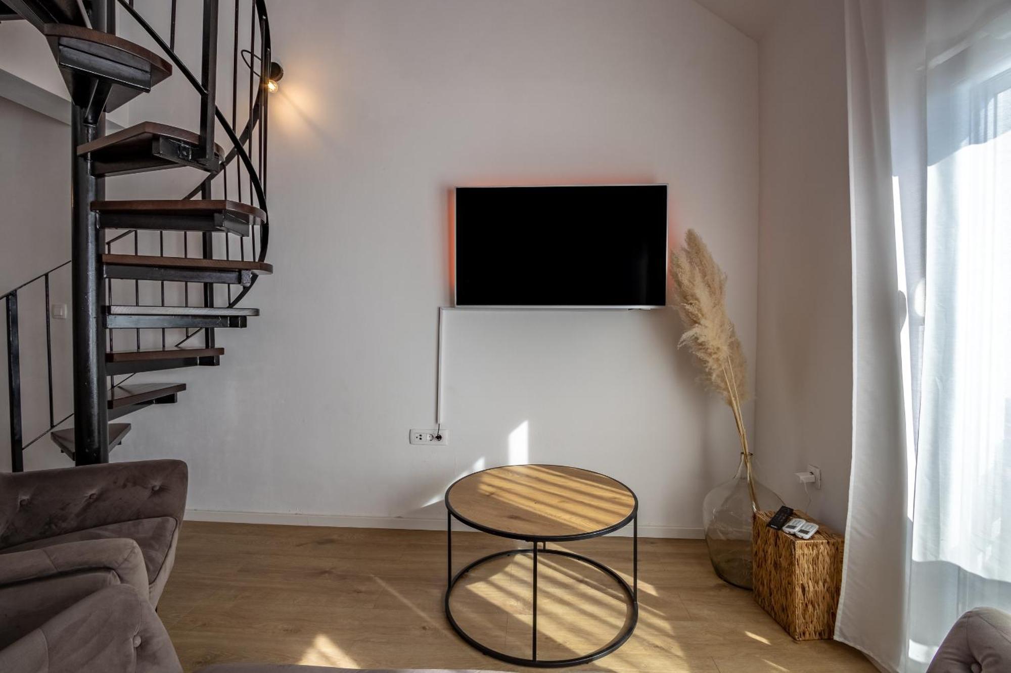 Apartman Rojo Omis Exterior photo