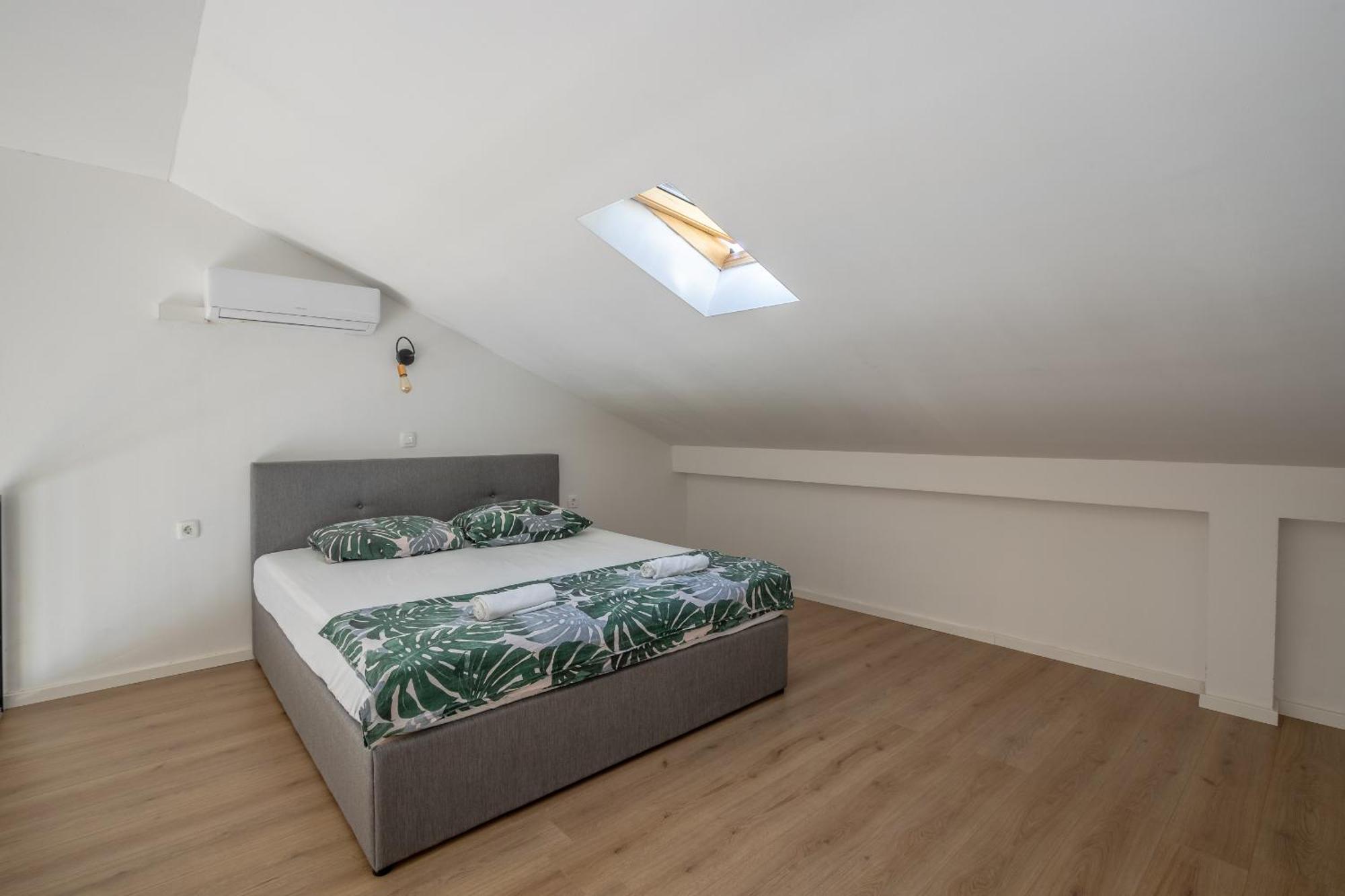 Apartman Rojo Omis Exterior photo